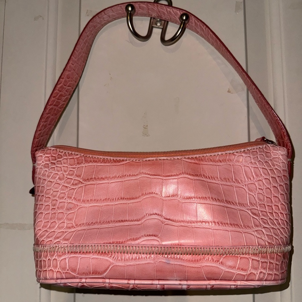 Unique find Coral/Pink crocodile patterned Tommy Hilfiger Purse